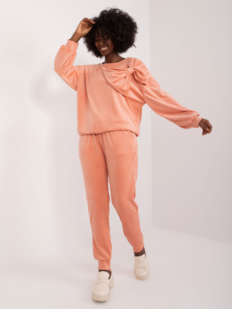 Hurt Brzoskwiniowy dwuczęściowy komplet welurowy ze spodniami