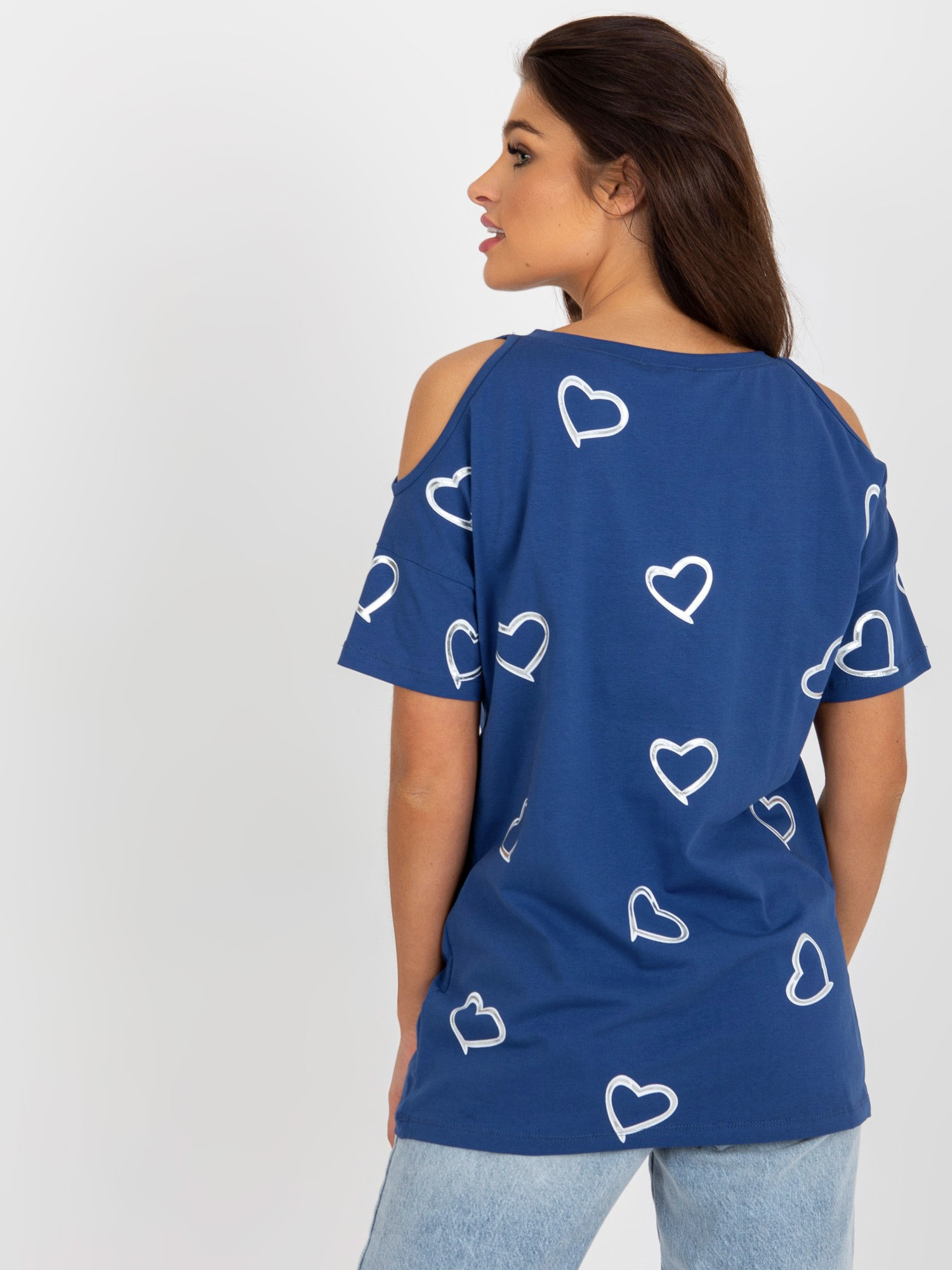 Hurt Dark blue blouse with shiny print.