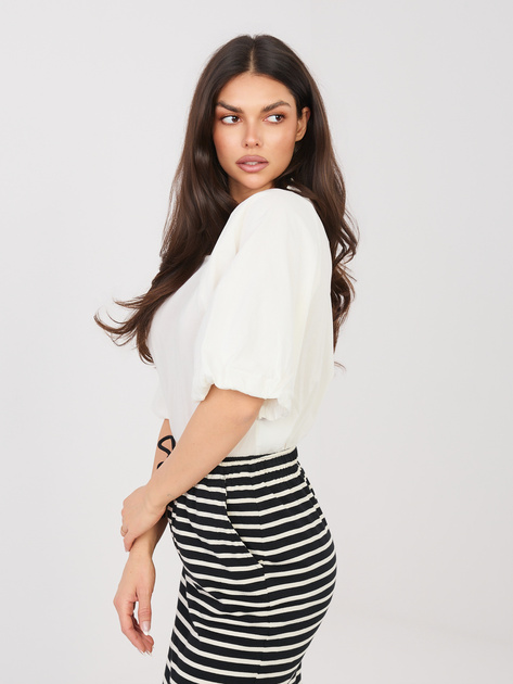 Biała damska bluzka z bufiastym rękawem