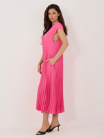Ciemnoróżowa midi sukienka z plisowaniem RUE PARIS