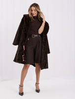 Brown elegant short-sleeved sweater.