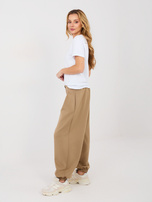 Ciemnobeżowe spodnie z miękkiego materiału