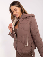 Brązowa damska kurtka ze ściągaczami