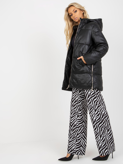 Hurtownia Czarna zimowa kurtka z ekoskóry z pikowaniem