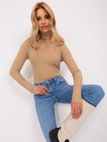 Hurtownia Camelowy dopasowany sweter z golfem  