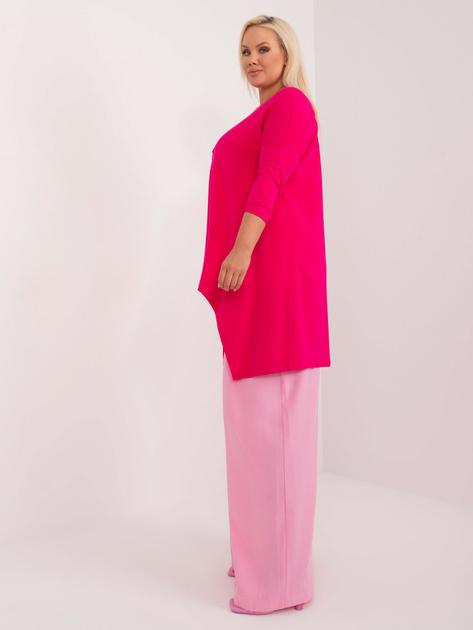 Hurtownia Fuksjowa luźna bluzka plus size z naszywką