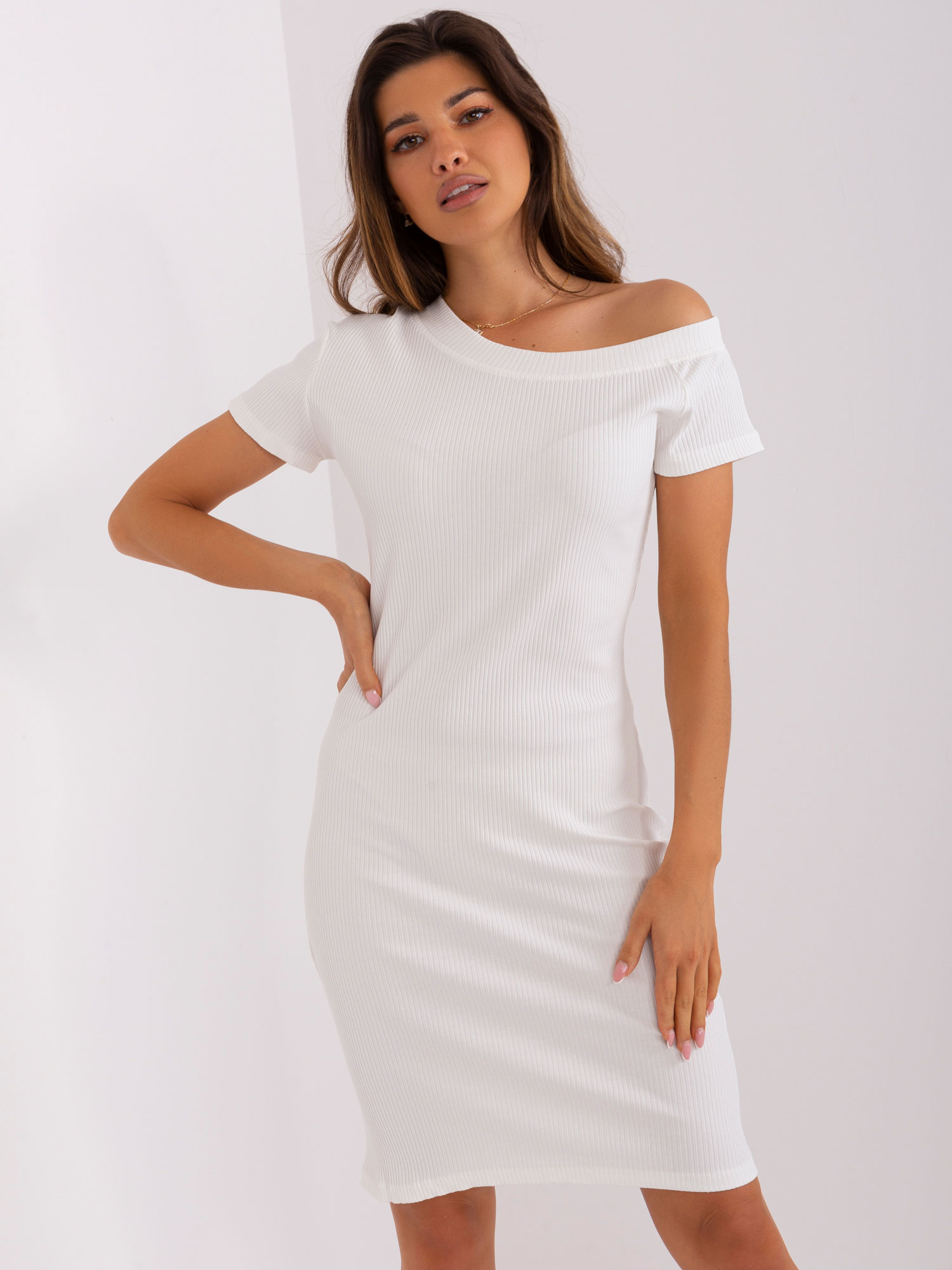 Ecru bodycon sukienka basic w prążek