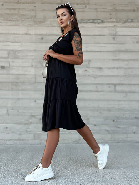 Hurtownia Czarna luźna sukienka z falbaną MAYFLIES