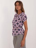 Hurtownia Jasnoróżowa bluzka wizytowa z łańcuszkiem