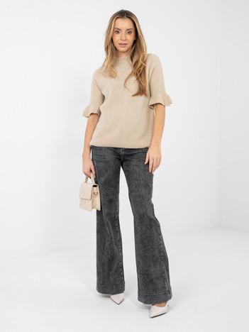 Beżowy damski sweter z falbankami przy rękawach