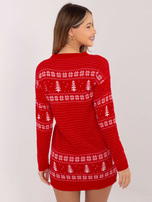 Czerwony długi sweter w śnieżynki 