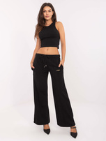 Czarne dresowe spodnie z napisem