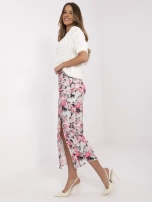 Hurtownia Ecru-różowa midi spódnica w kwiaty