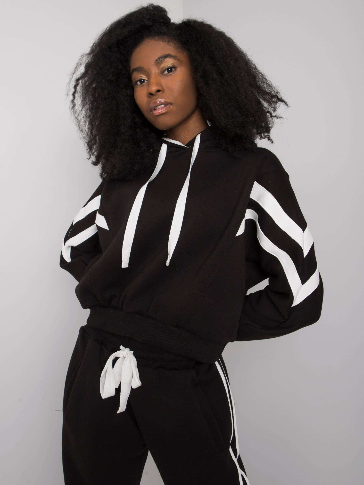 Black casual set with Stacy stripes 