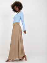 Ciemnobeżowa zwiewna spódnica maxi z wiskozy Clarence OCH BELLA 