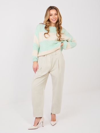 Jasnobeżowe spodnie marchewki z sztruksu