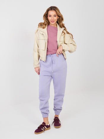 Pastelowe fioletowe dresowe spodnie joggery