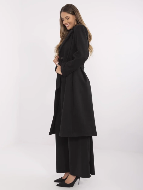 Czarny damski płaszcz z wiązanym paskiem
