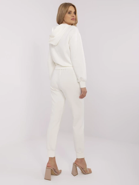 Ecru damski komplet z bluzą z kapturem