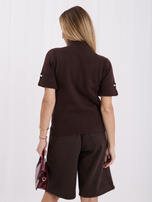 Brown elegant short-sleeved sweater.