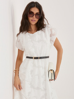 Biała rozkloszowana sukienka z paskiem RUE PARIS