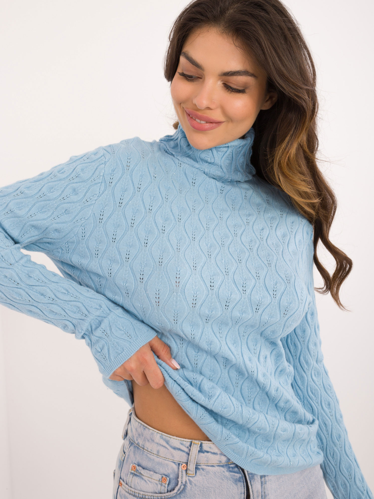 Sweter jasny niebieski
