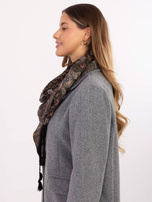 Czarna damska chusta z nadrukiem 