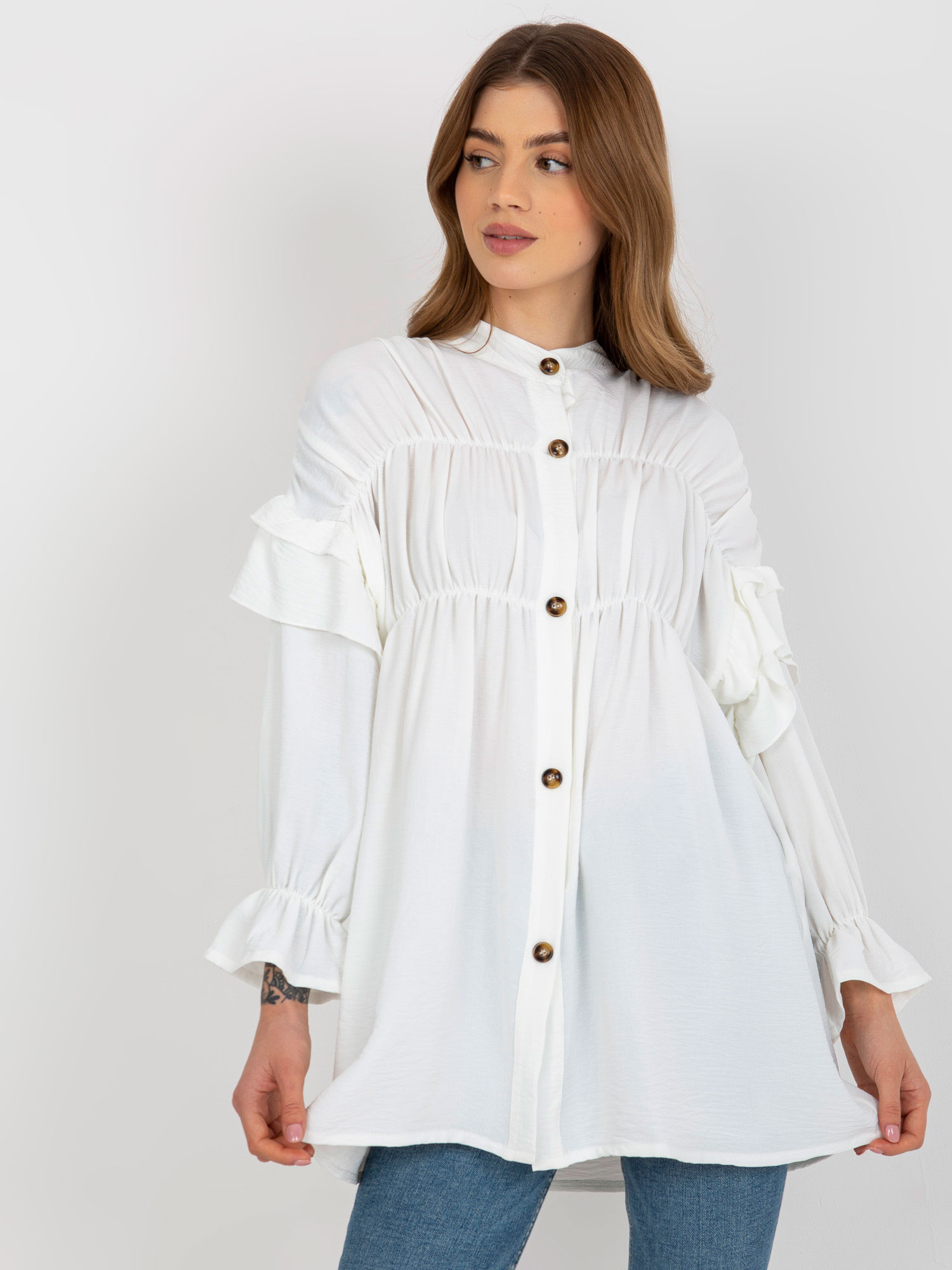 Hurt Ecru Boho-Bluse mit Rüschen und Raffung OCH BELLA.