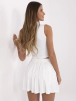 Ecru sportowy komplet z mini spódnicą