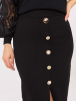 Czarna dopasowana spódnica z dzianiny  