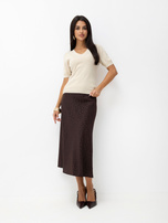 Helle beige Damen Basic Pullover mit V-Ausschnitt.