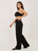 Czarne dresowe spodnie z marszczoną talią RUE PARIS