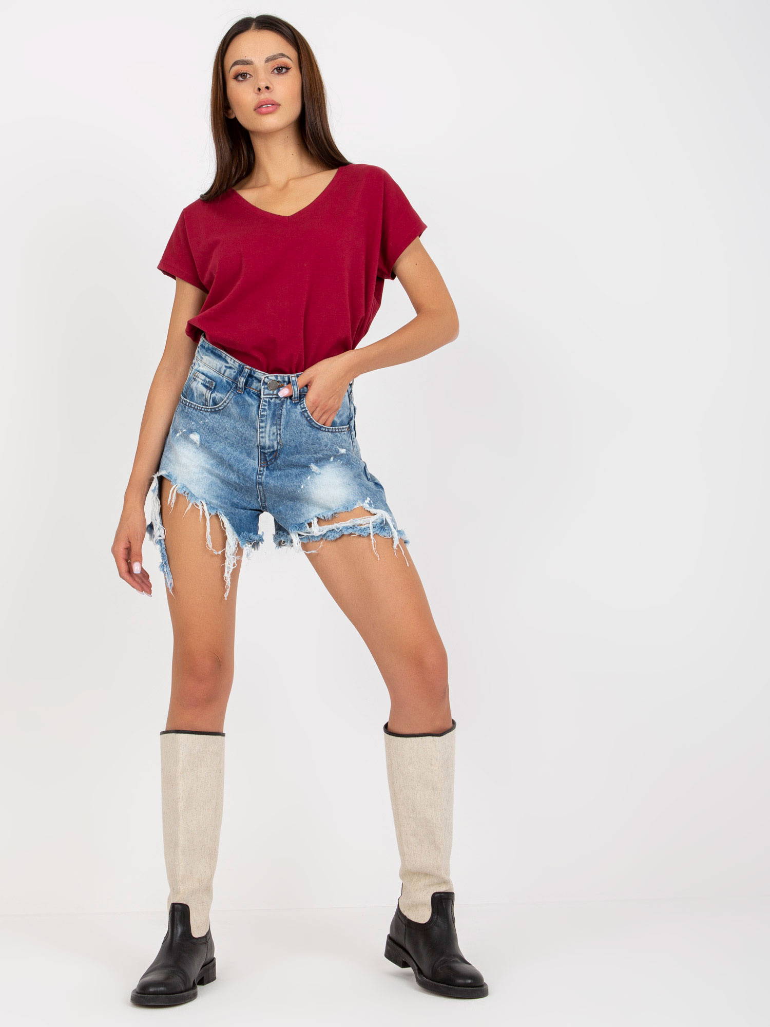Bordowy damski t-shirt basic z dekoltem w serek