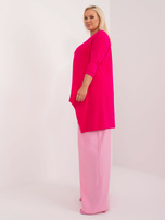Hurtownia Fuksjowa luźna bluzka plus size z naszywką