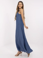 Dunkelblaues Maxikleid aus dünnem Jeansstoff.