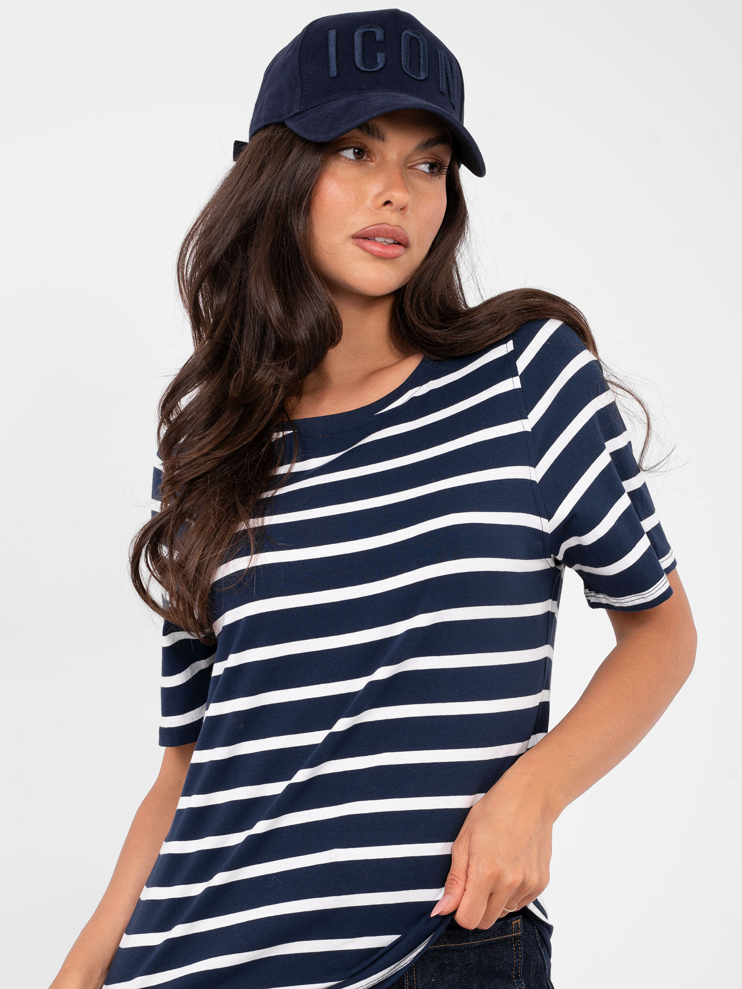 Dunkelblau-weißer Damen Basic T-Shirt mit Streifen RUE PARIS.