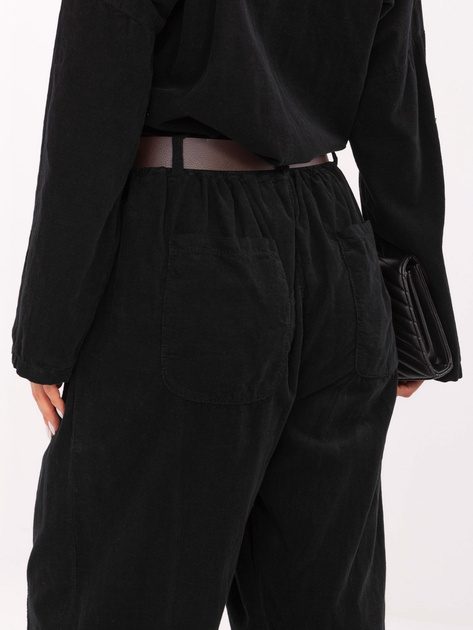 Czarne sztruksowe spodnie z paskiem