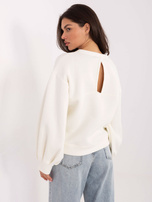 Ecru sweatshirt with embroidery.