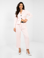 Jasnoróżowe dresowe spodnie z lekko zwężaną nogawką