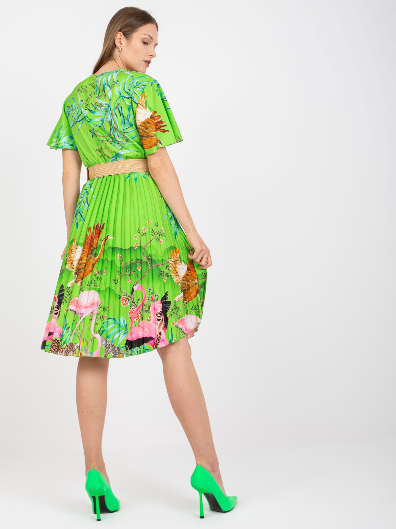 Light green dress with prints and braided belt 