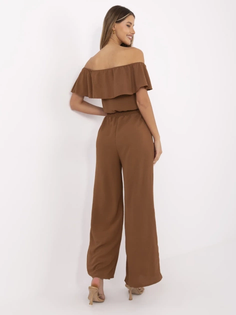 Jasnobrązowy długi kombinezon z kieszeniami