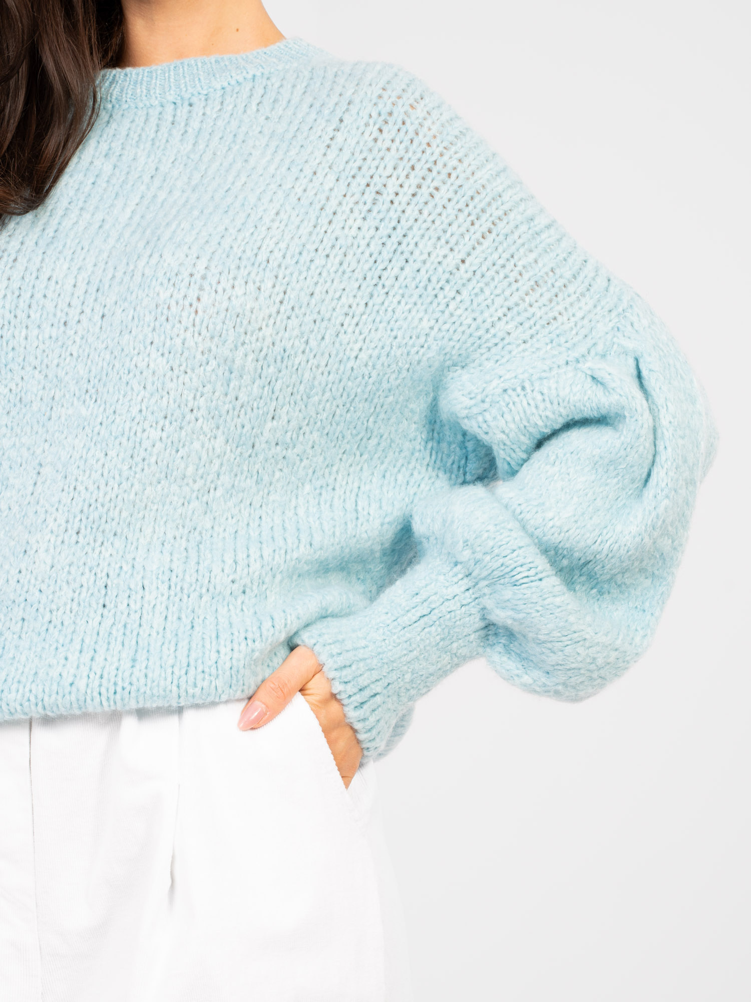 Sweter jasny niebieski