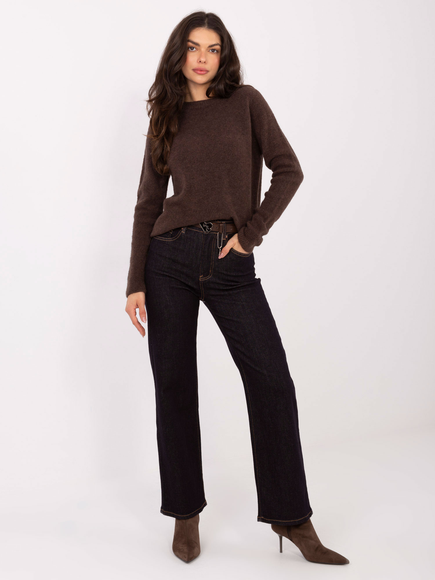 Granatowe damskie jeansy staight leg 