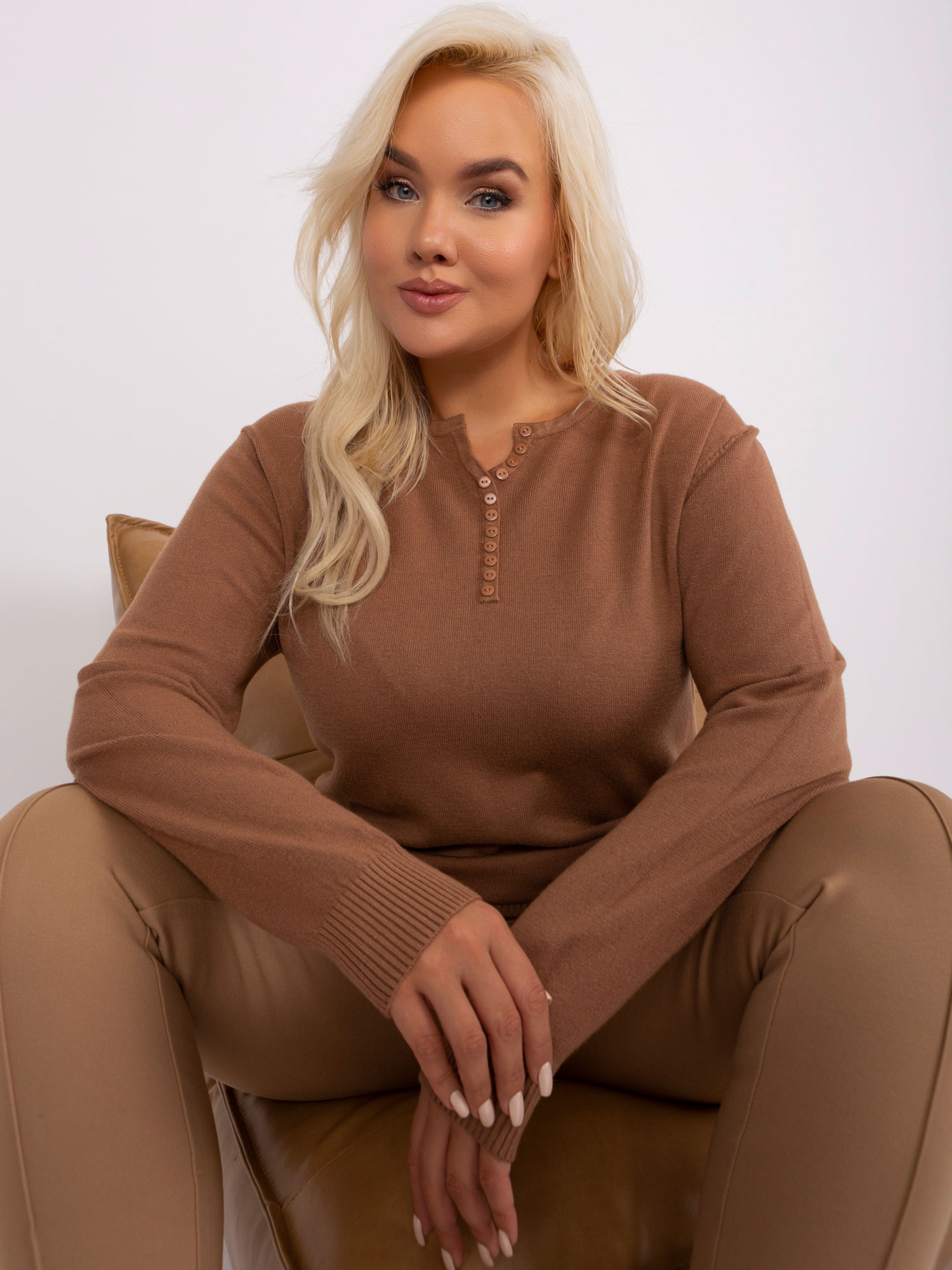 Hurt Camelowy damski sweter plus size z wiskozą 