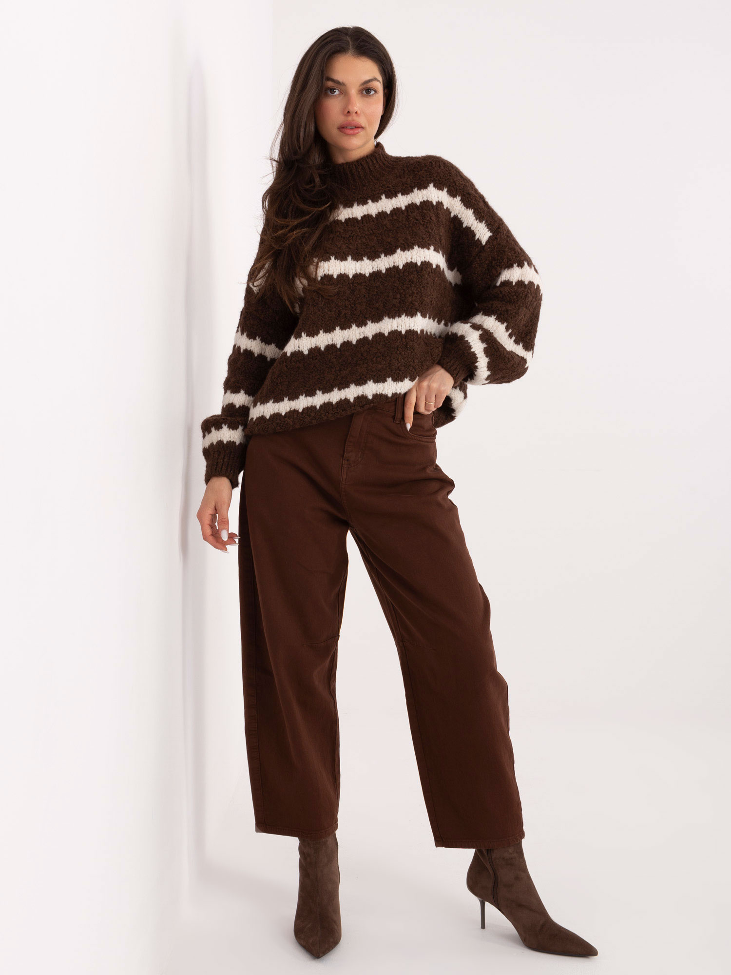 Sweter brązowy
