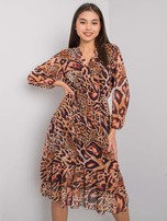 Jasnobrązowa sukienka z falbaną Darina