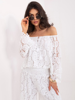 Biała koronkowa bluzka hiszpanka z wiązaniem