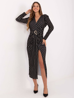 Czarna wieczorowa sukienka z marszczeniem 