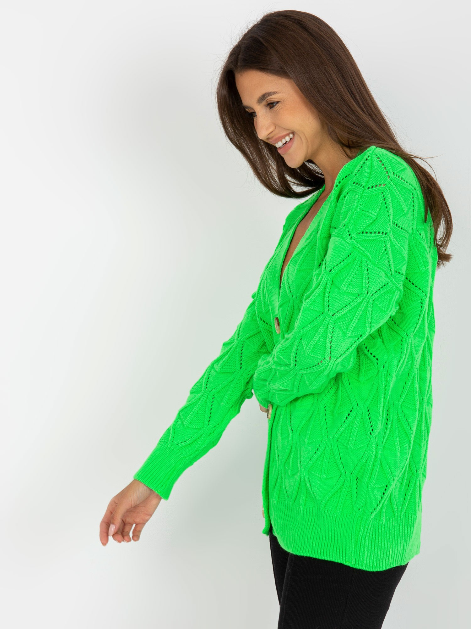 Fluo zielony sweter rozpinany w ażurowy wzór RUE PARIS