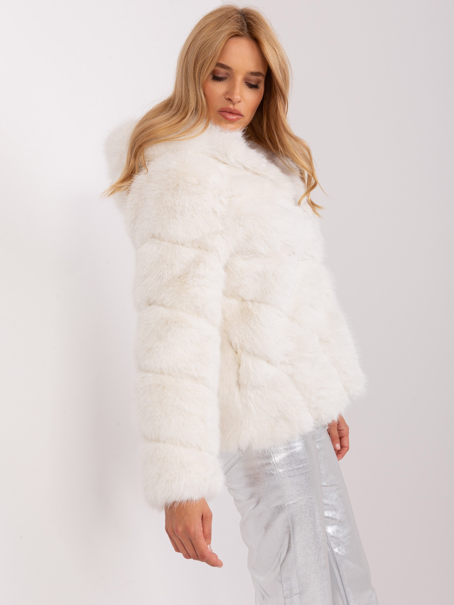Hurt Ecru transitional jacket made of eco fur.